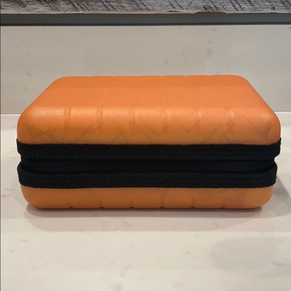Away Mini Toiletry case